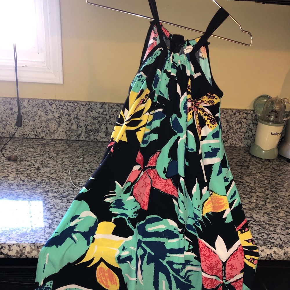 Dress - Picture 2 of 2